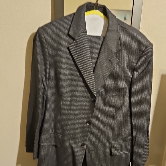 Men's Gray Pinstripe Blazer
